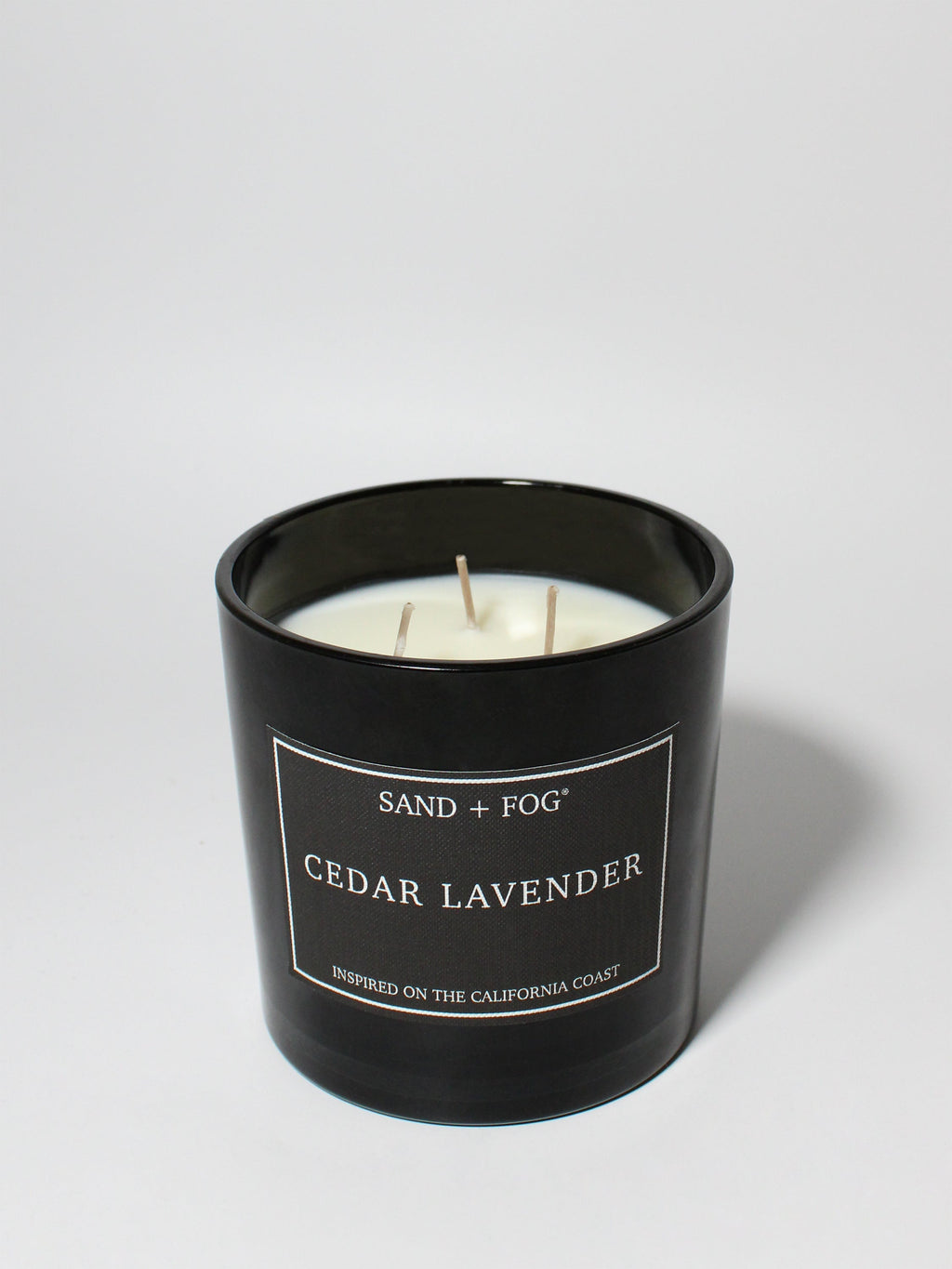 Elegant Cedar Lavender 21 oz scented candle