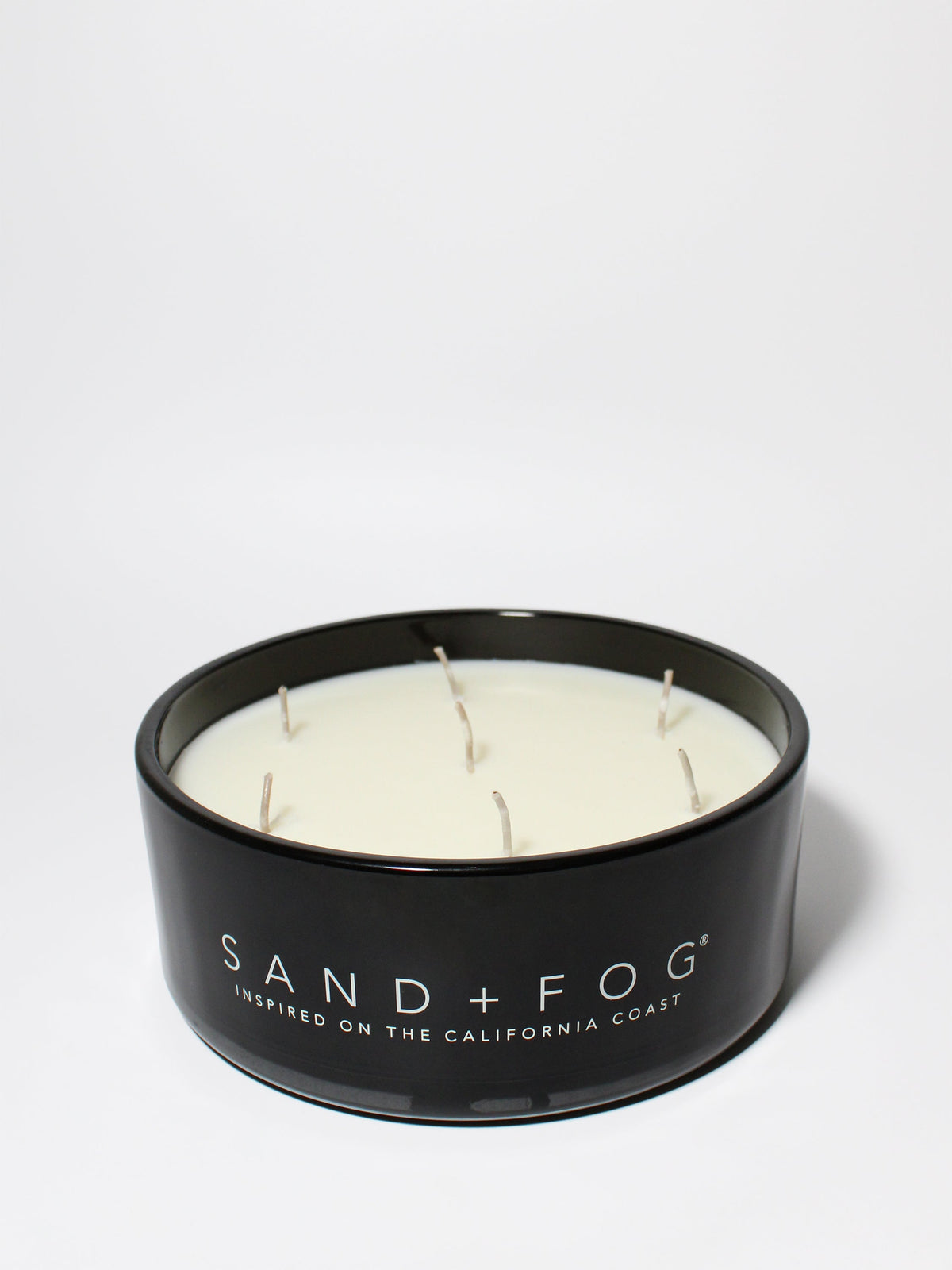 Elegant Teakwood 34 oz scented candle