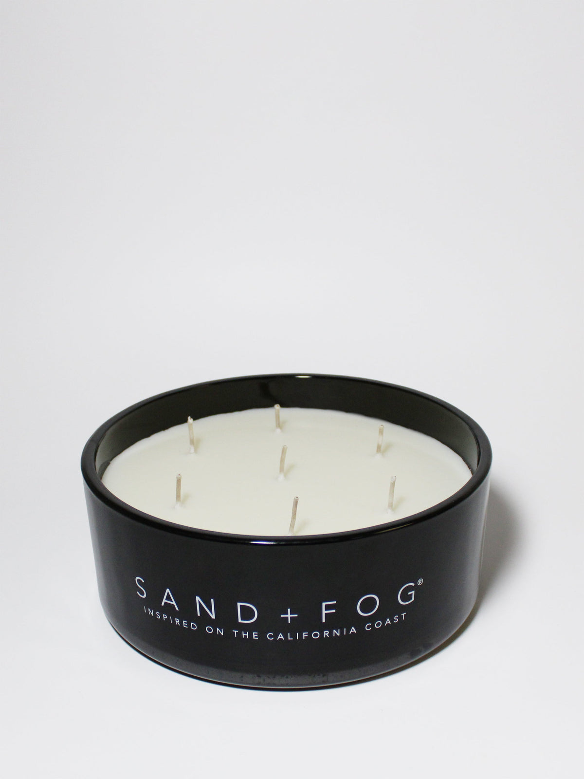 Elegant Teakwood 34 oz scented candle