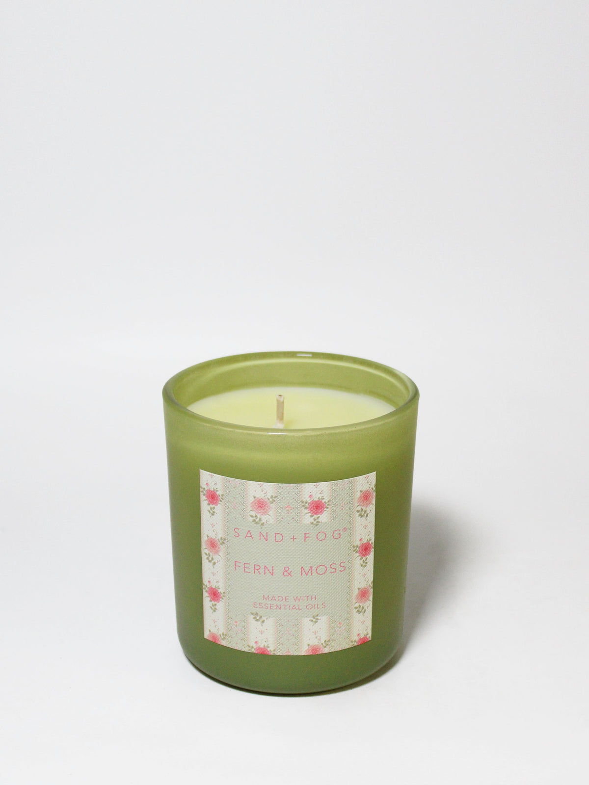 Elegant Fern & Moss 10 oz scented candle