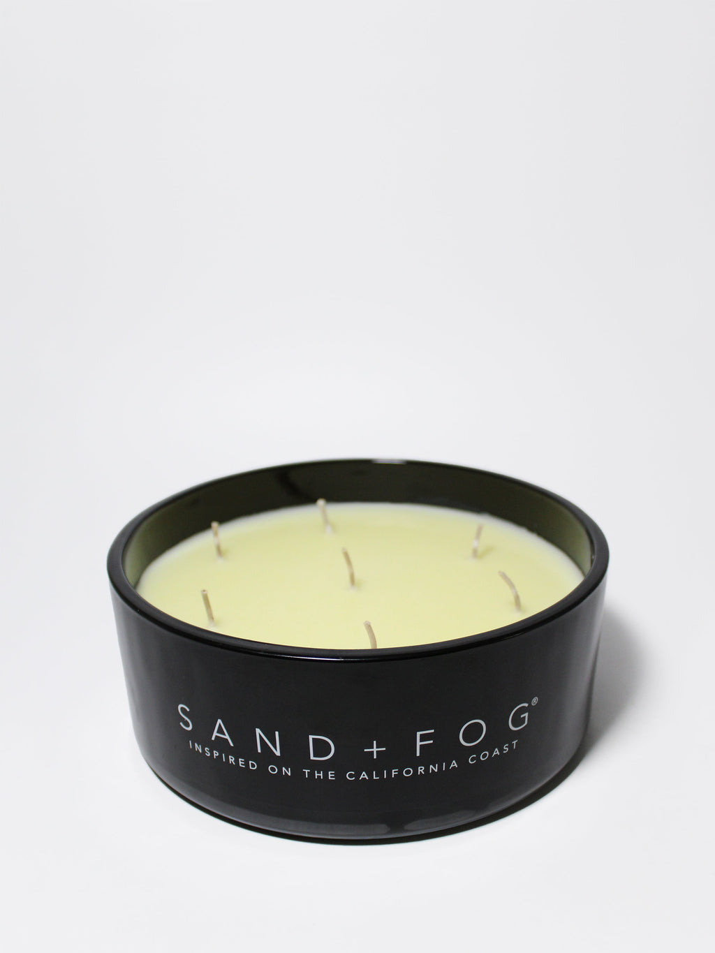 Elegant Teakwood 34 oz scented candle