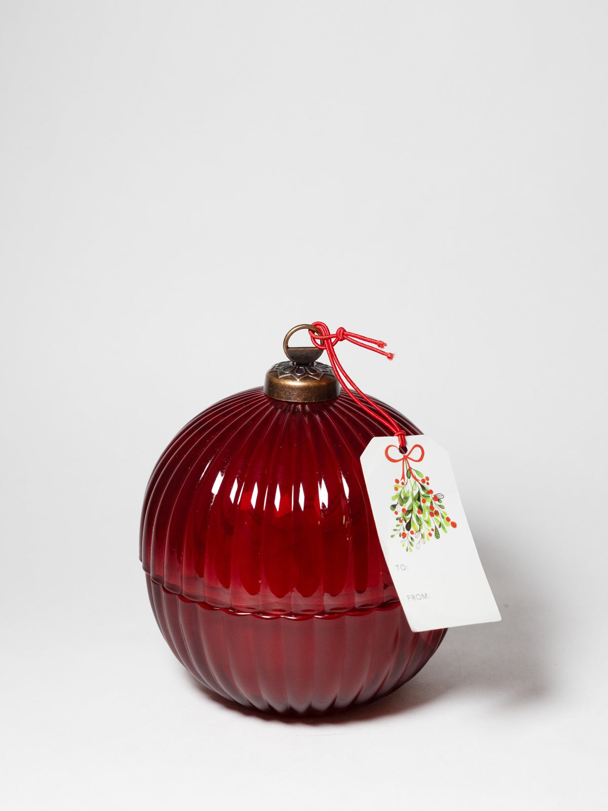 Elegant Cinnamon Noel 6 oz scented candle