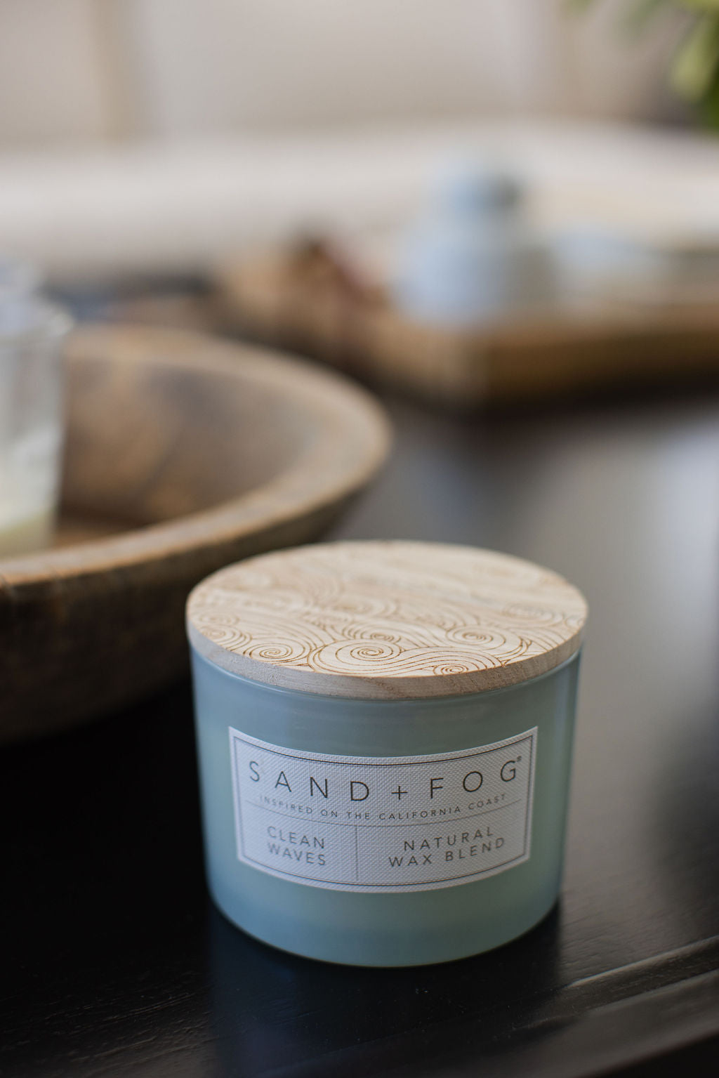 Elegant Clean Waves 12 oz scented candle