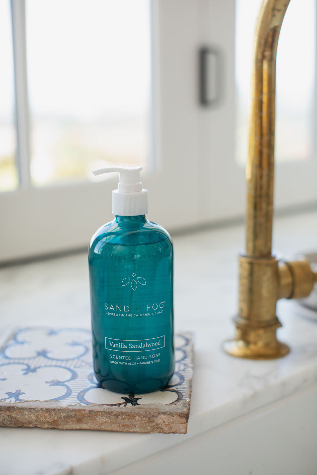Nourishing Vanilla Sandalwood 15.7 oz Liquid Hand Soap