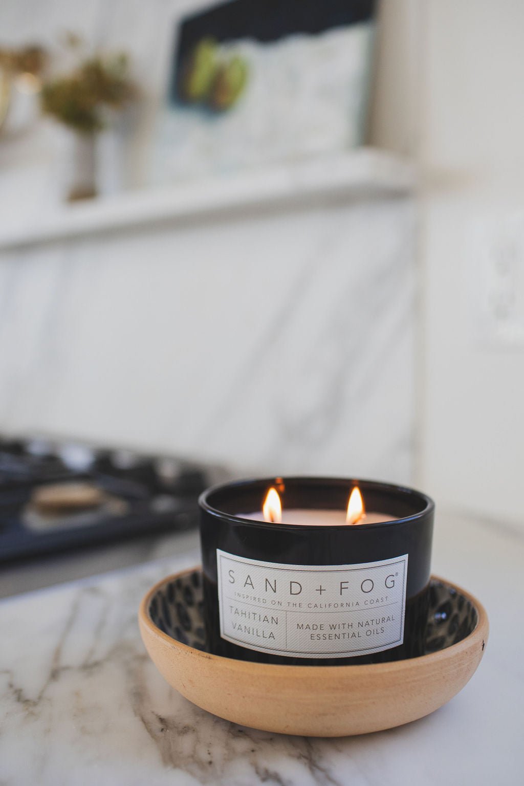 Elegant Tahitian Vanilla 12 oz scented candle