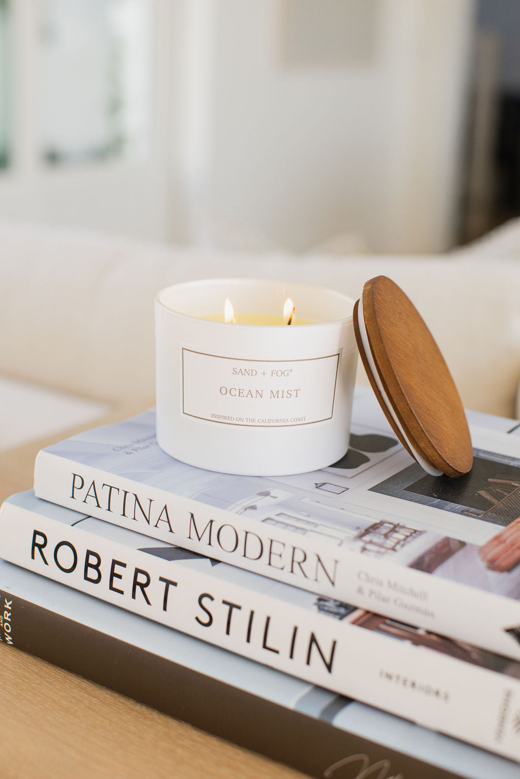 Elegant Ocean Mist 12 oz scented candle