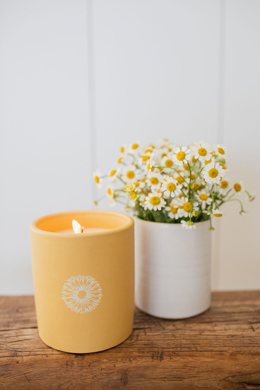 Elegant Sun Washed Citrus 12 oz scented candle