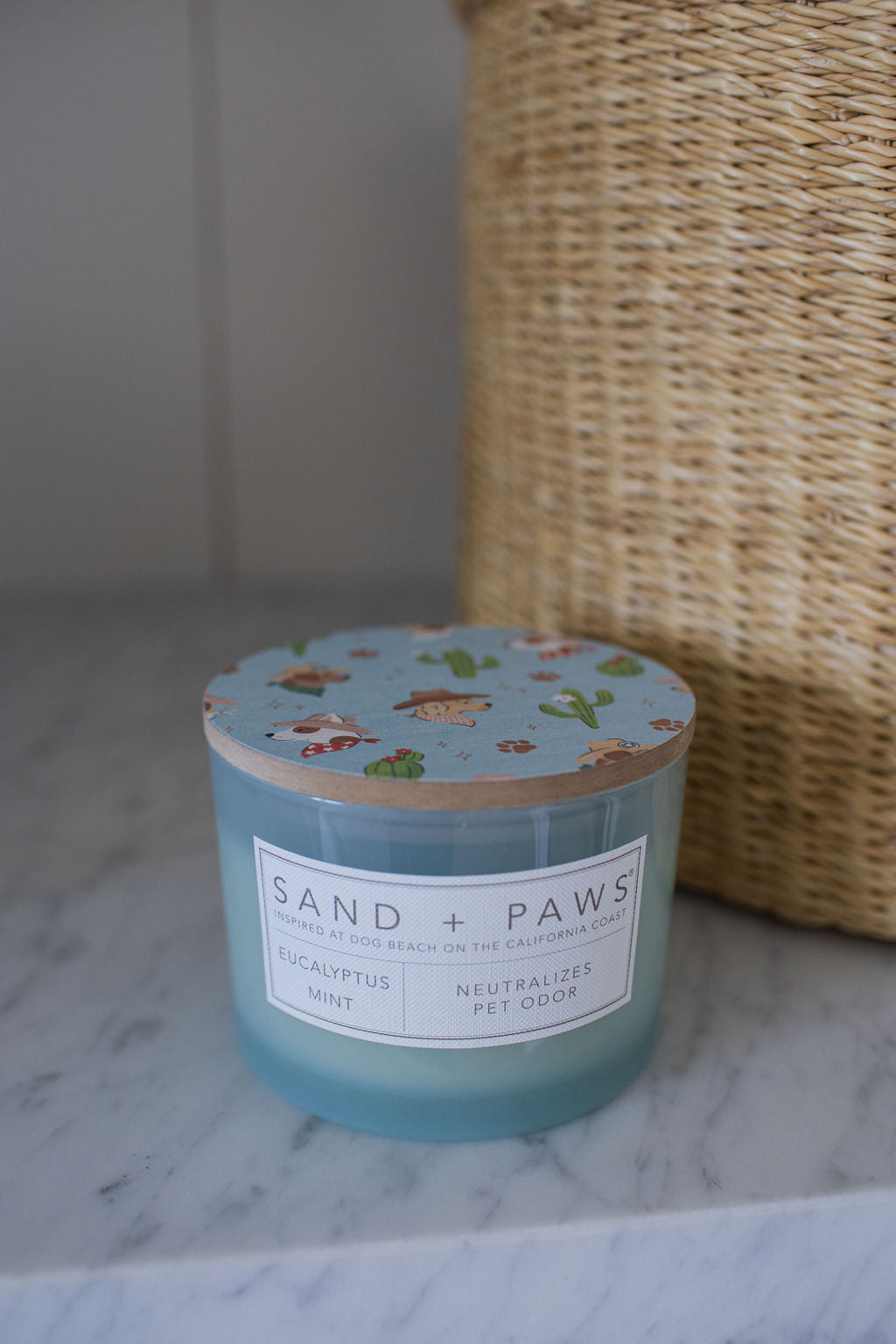 Elegant Sand + Paws Eucalyptus Mint 12 oz scented candle