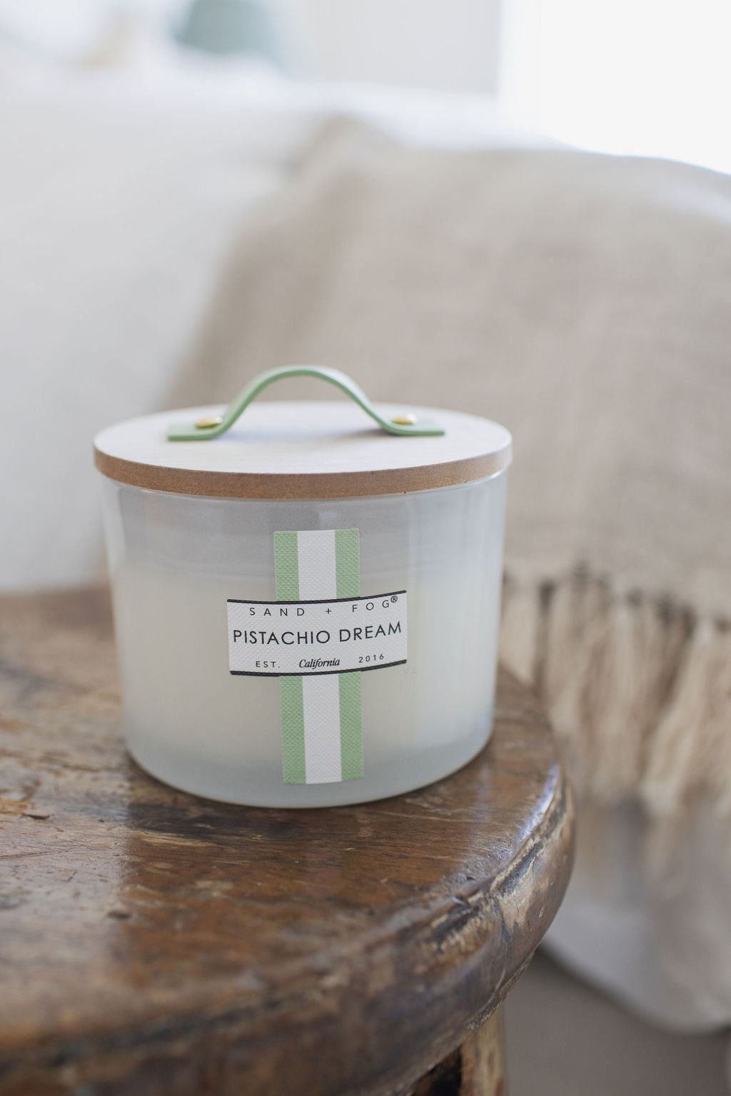 Elegant Pistachio Dream 12 oz scented candle