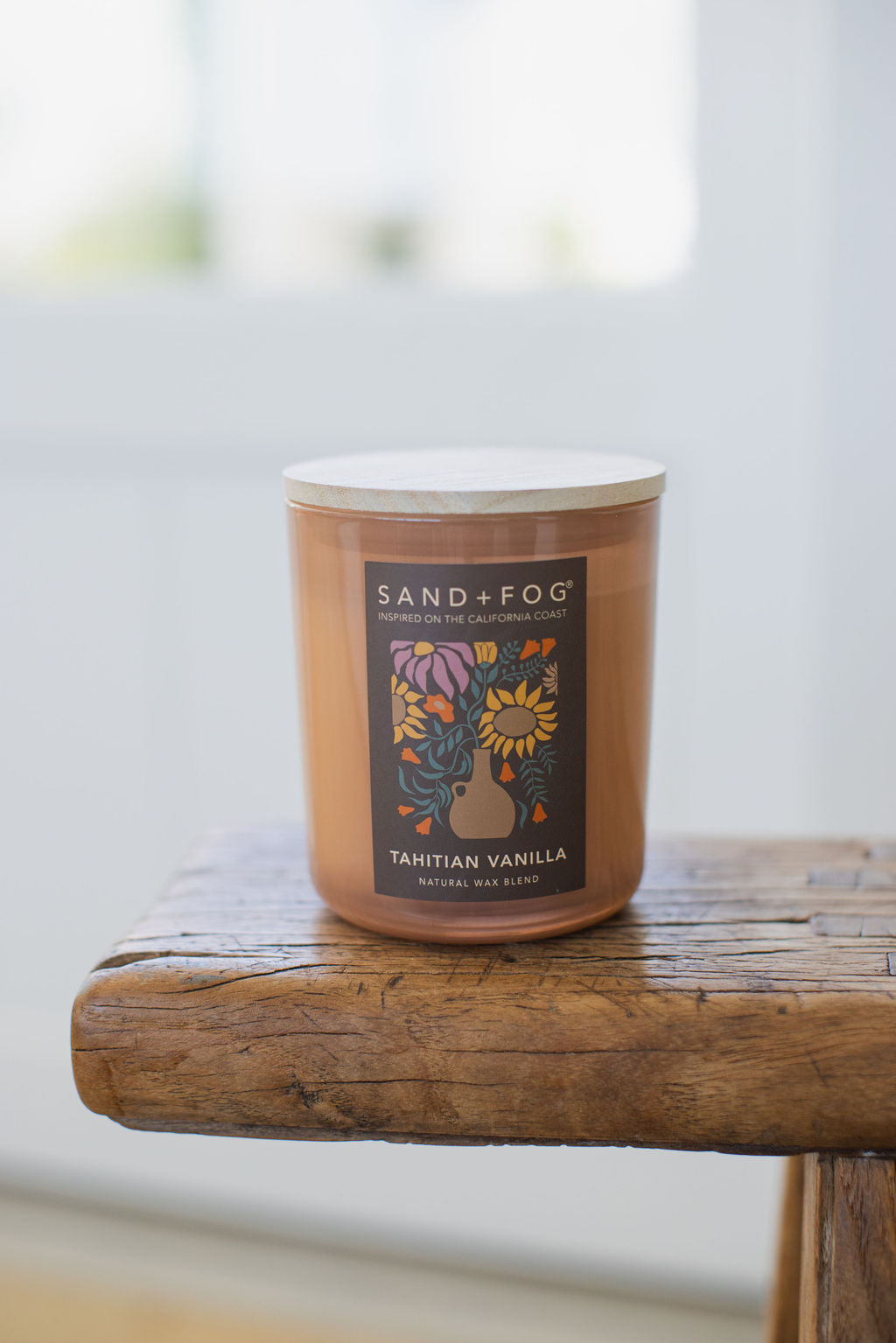 Elegant Tahitian Vanilla 10 oz scented candle
