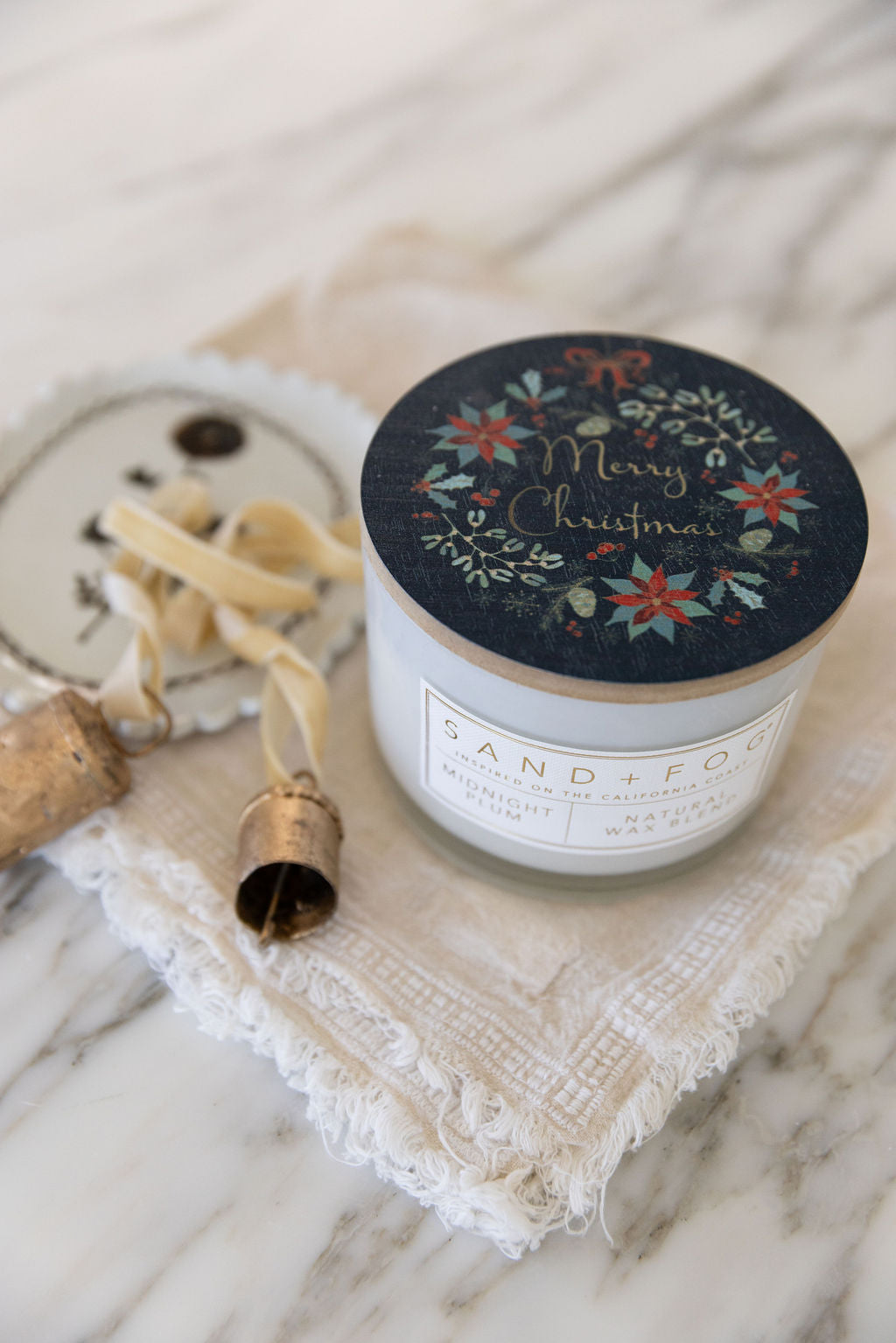 Elegant Midnight Plum 12 oz scented candle