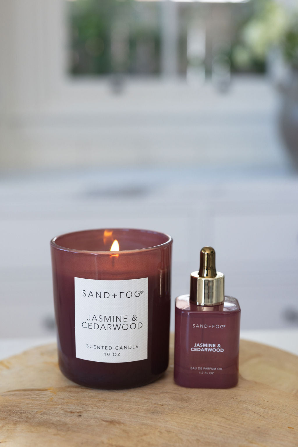 Elegant Jasmine & Cedarwood 10 oz scented candle
