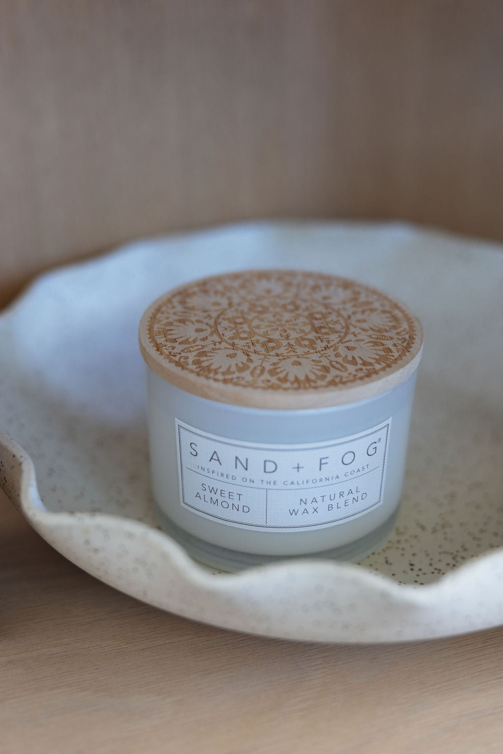 Elegant Sweet Almond 12 oz scented candle
