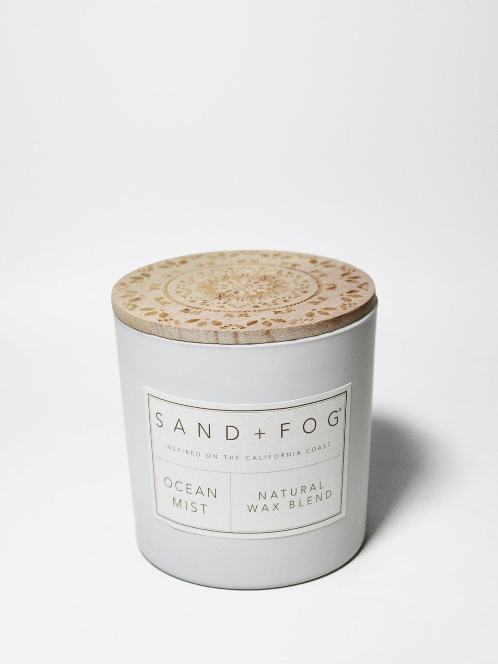 Elegant Ocean Mist 21 oz scented candle