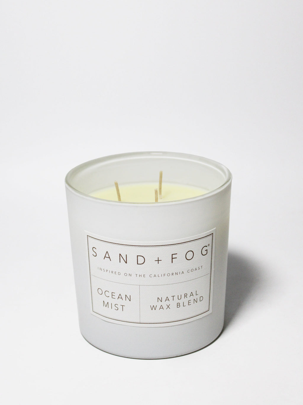 Elegant Ocean Mist 21 oz scented candle