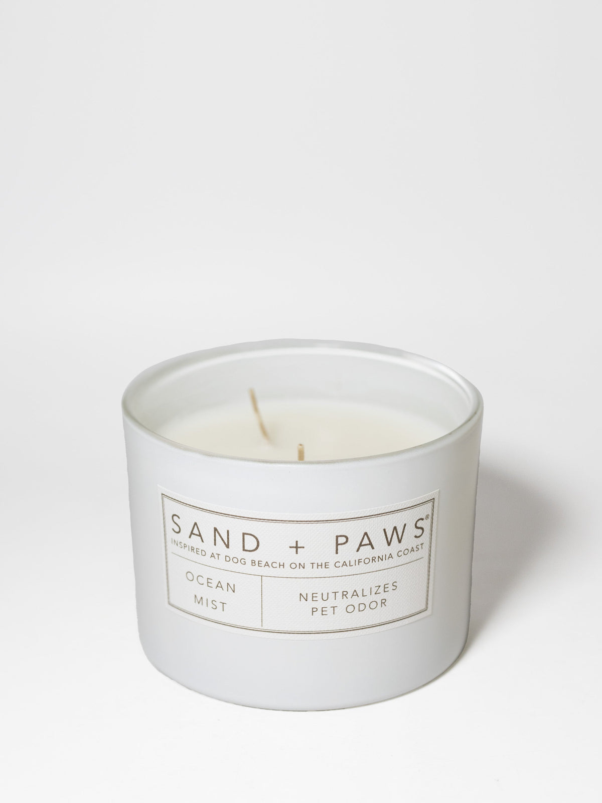 Elegant Sand + Paws Ocean Mist 12 oz scented candle