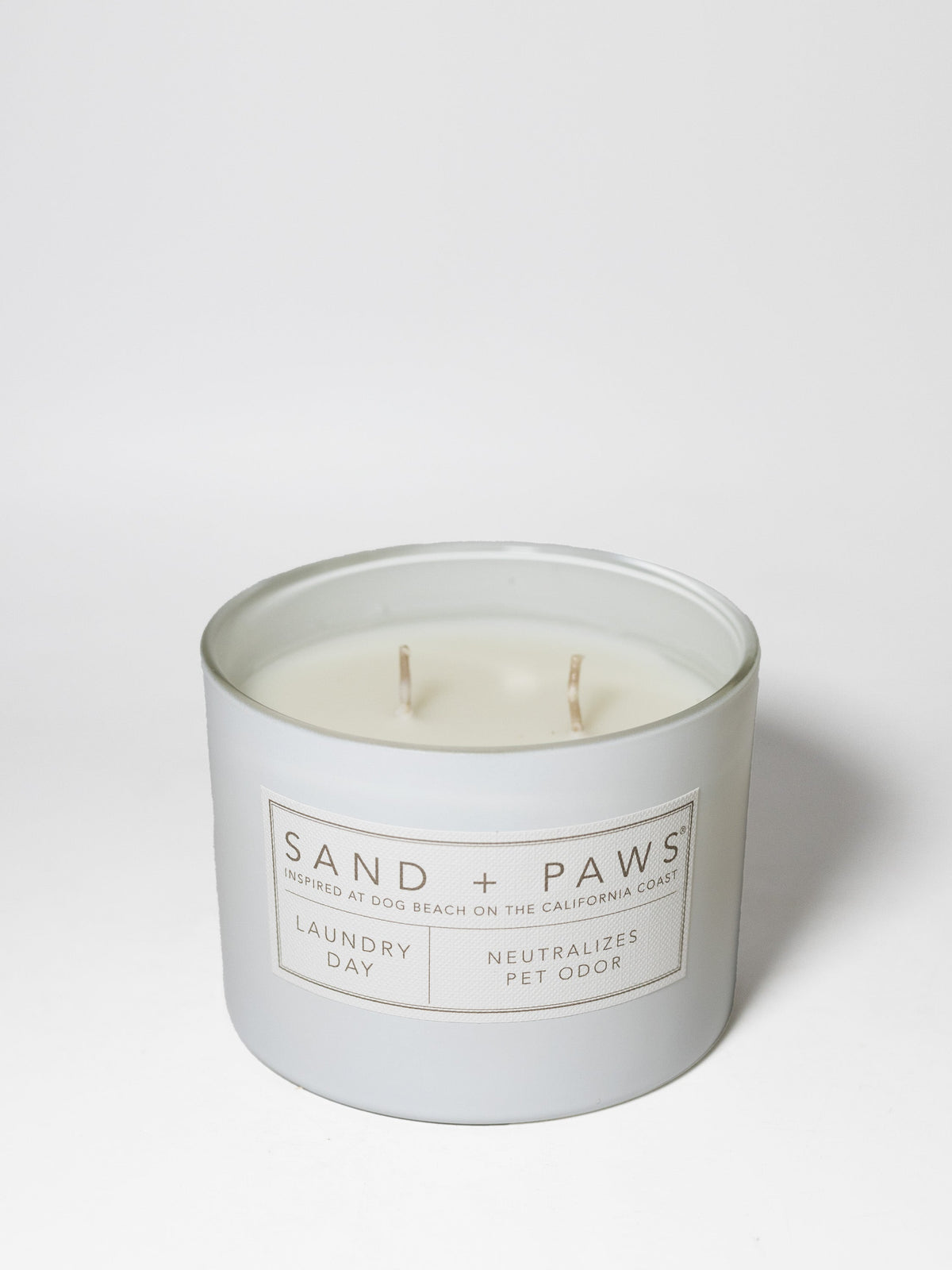 Elegant Sand + Paws Laundry Day 12 oz scented candle