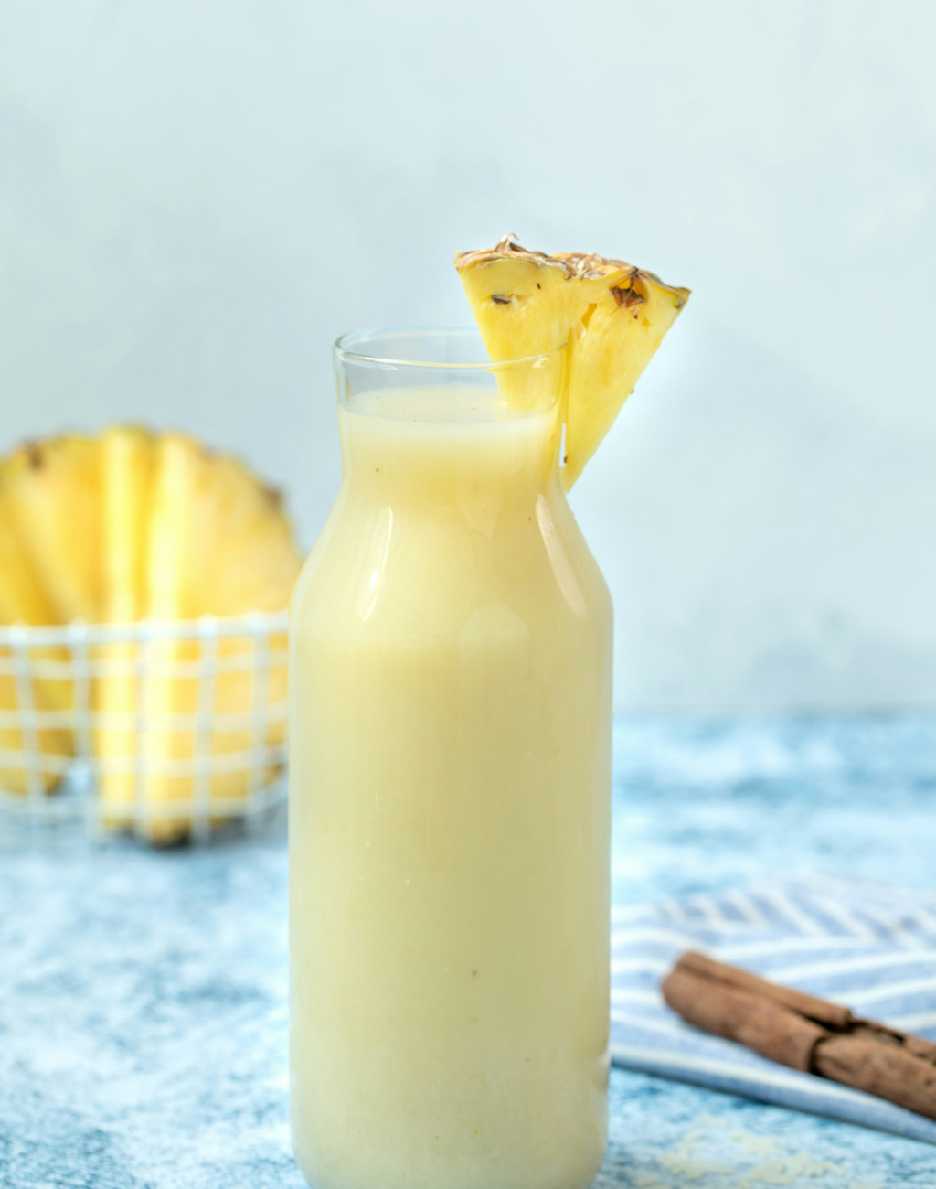 Elegant Pineapple Vanilla 12 oz scented candle