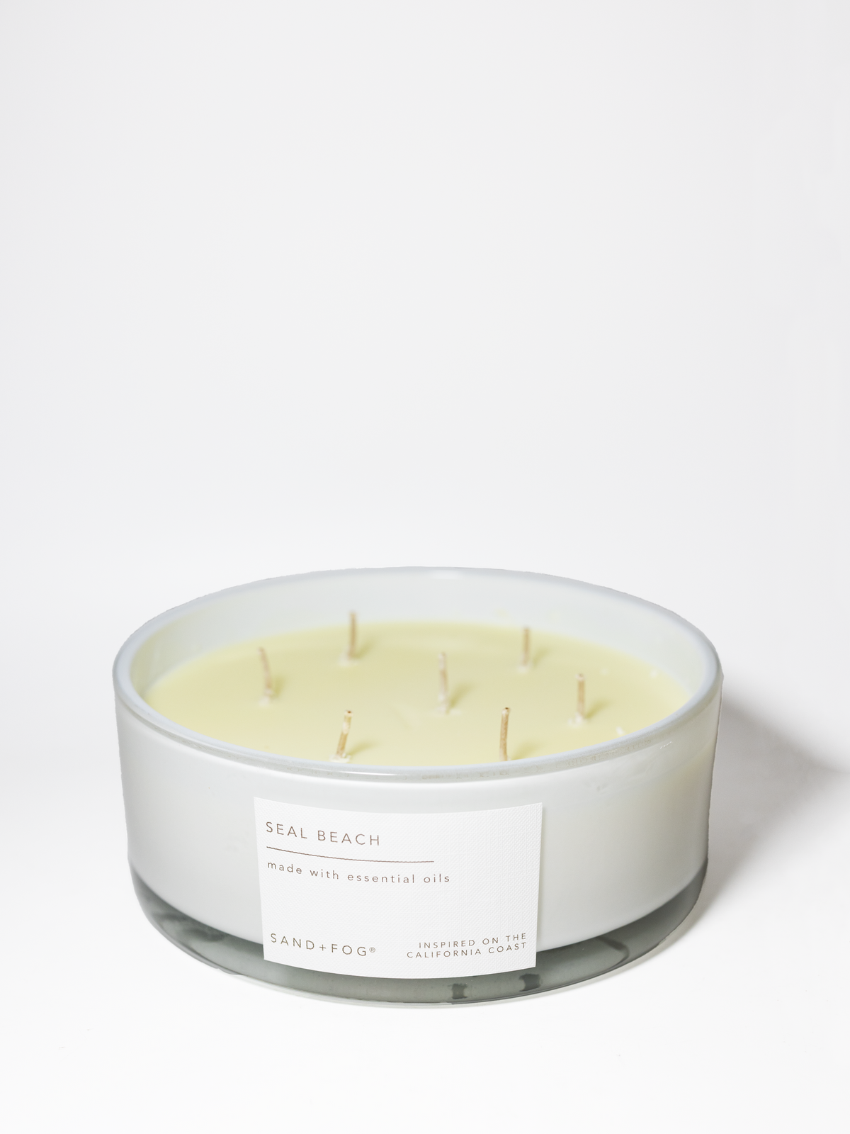 Elegant Seal Beach 34 oz scented candle