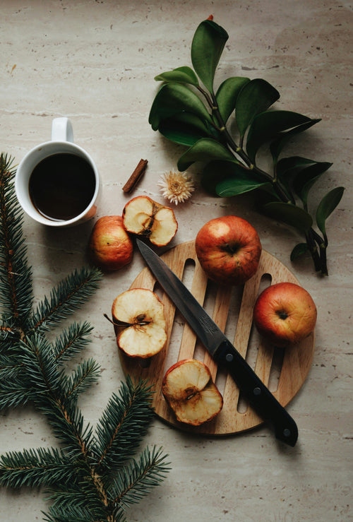Elegant Apple Spice 12 oz scented candle